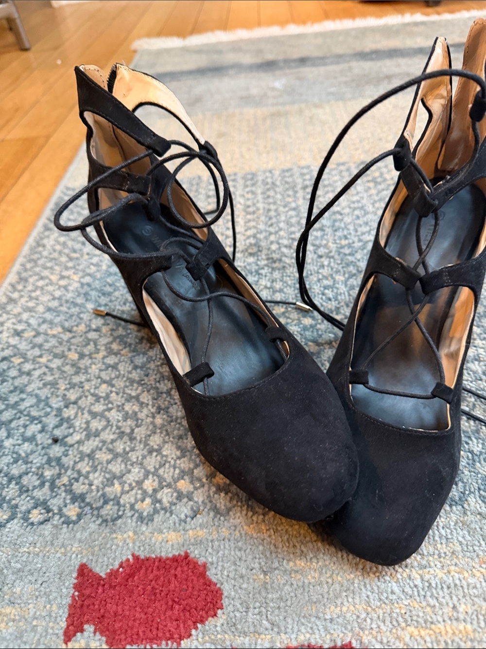 Wild Diva Black Lace-Up Heels – Size 9